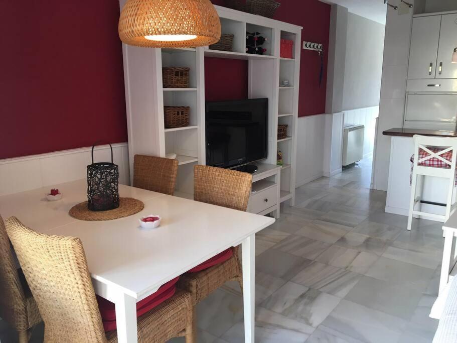 Apartamentos Rio Marinas 15 Playazo Beach ネルハ エクステリア 写真