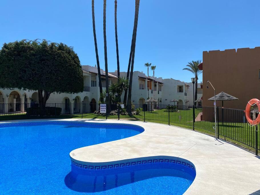 Apartamentos Rio Marinas 15 Playazo Beach ネルハ エクステリア 写真